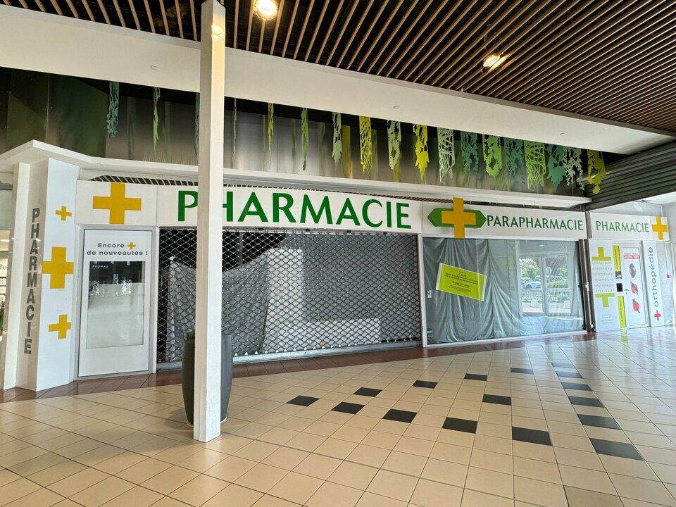 Location local commercial 132 m² non divisibles