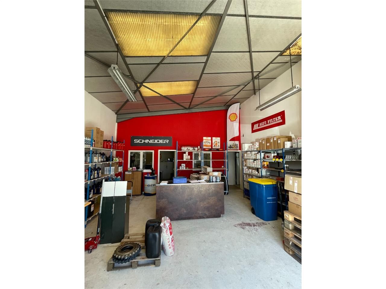 Location local 114.00 m² à COUZEIX