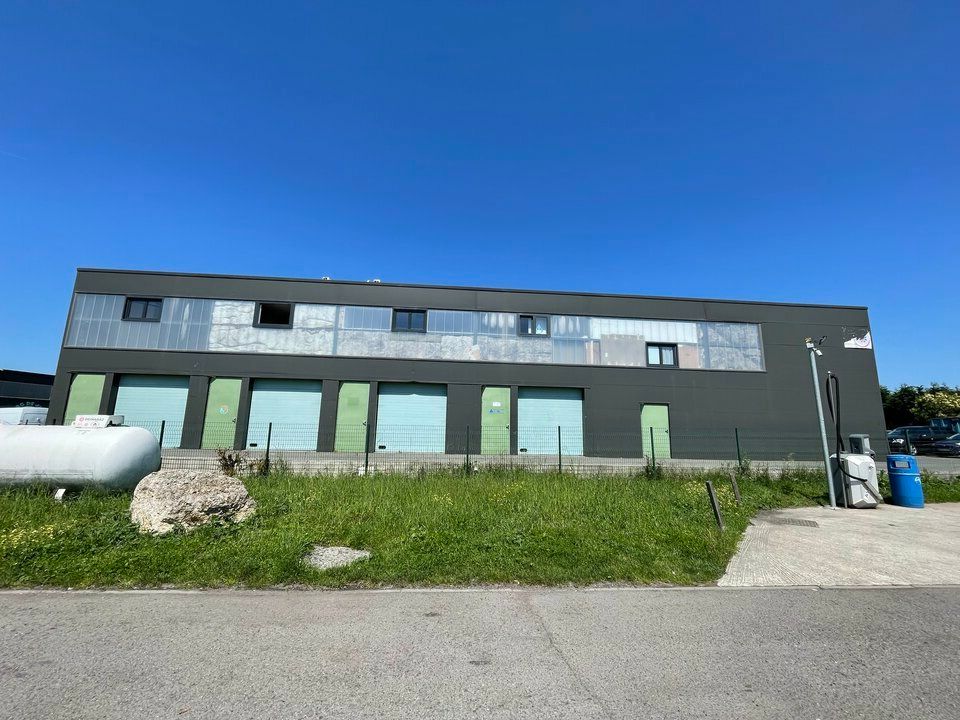 Location local d''activites 50 m² non divisibles