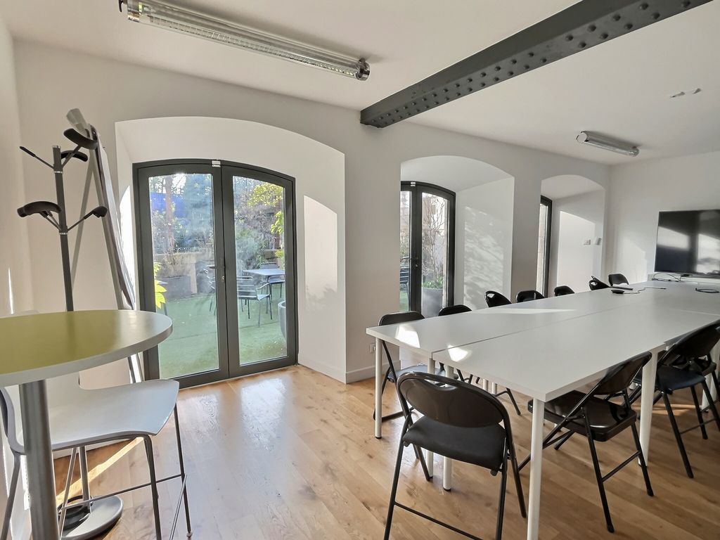 Location bureaux 55 m² divisibles à partir de 15 m²