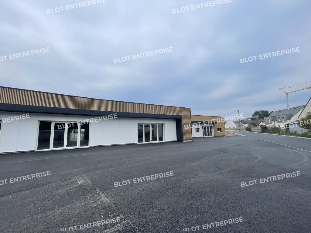 Location local commercial 198 m² non divisibles