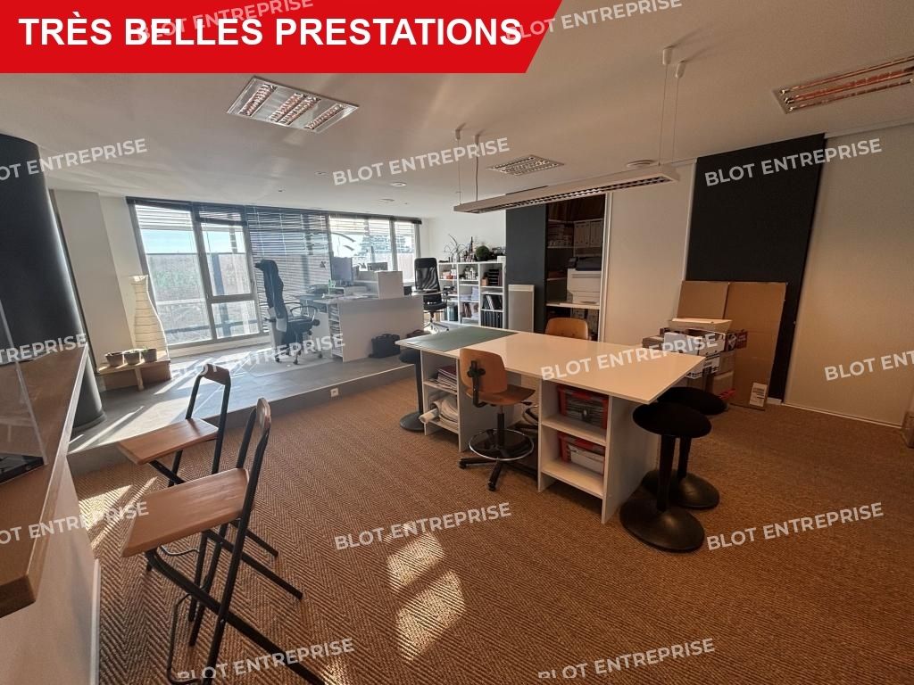 Vente bureaux 67 m² non divisibles