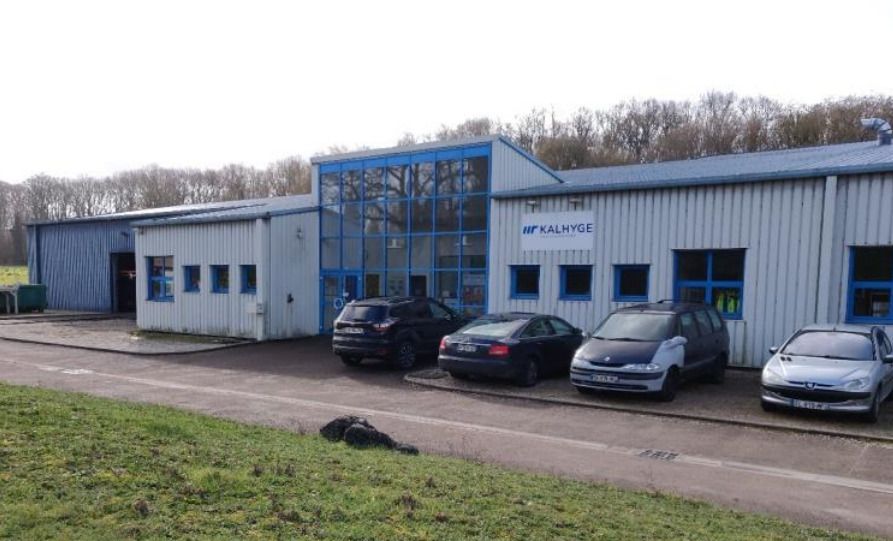 Vente entrepôts 1600 m² non divisibles