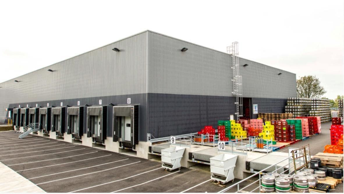 Location entrepôts 23614 m² non divisibles