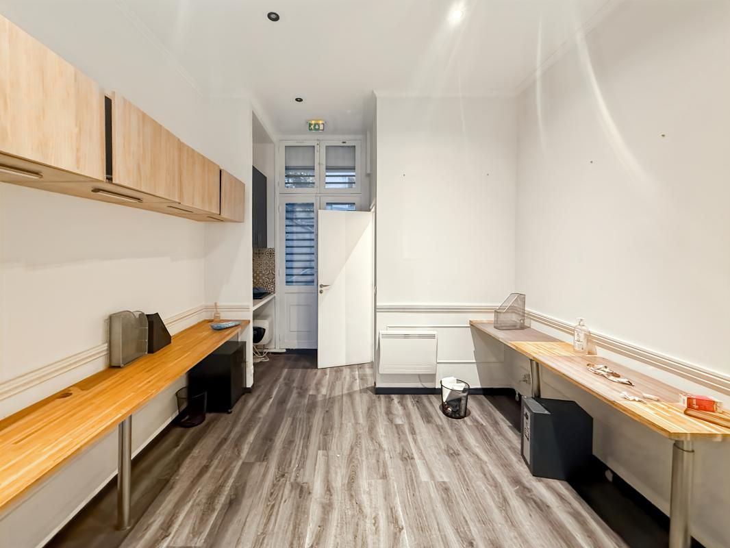 Location local commercial 29 m² non divisibles