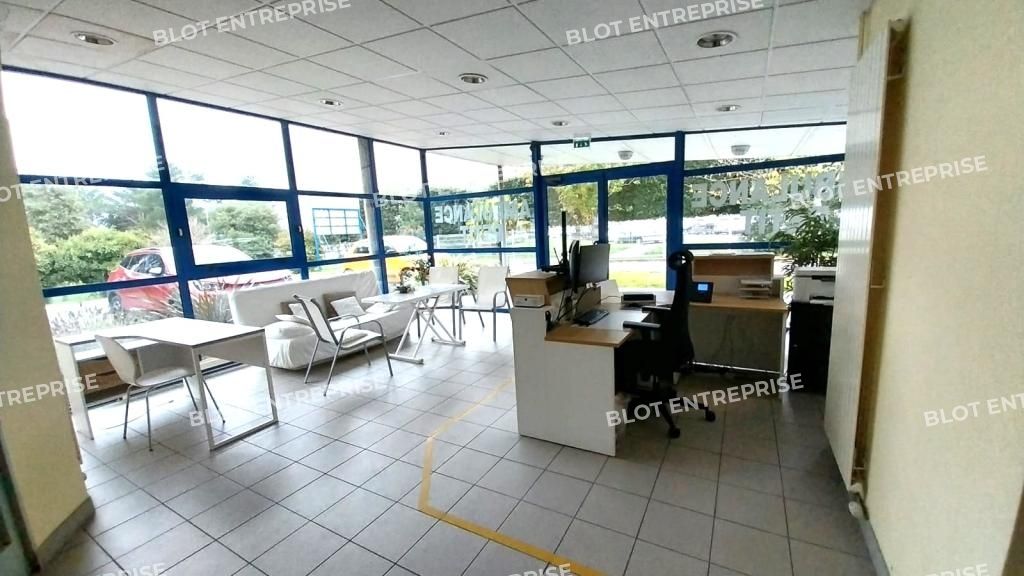 Location bureaux 133 m² non divisibles