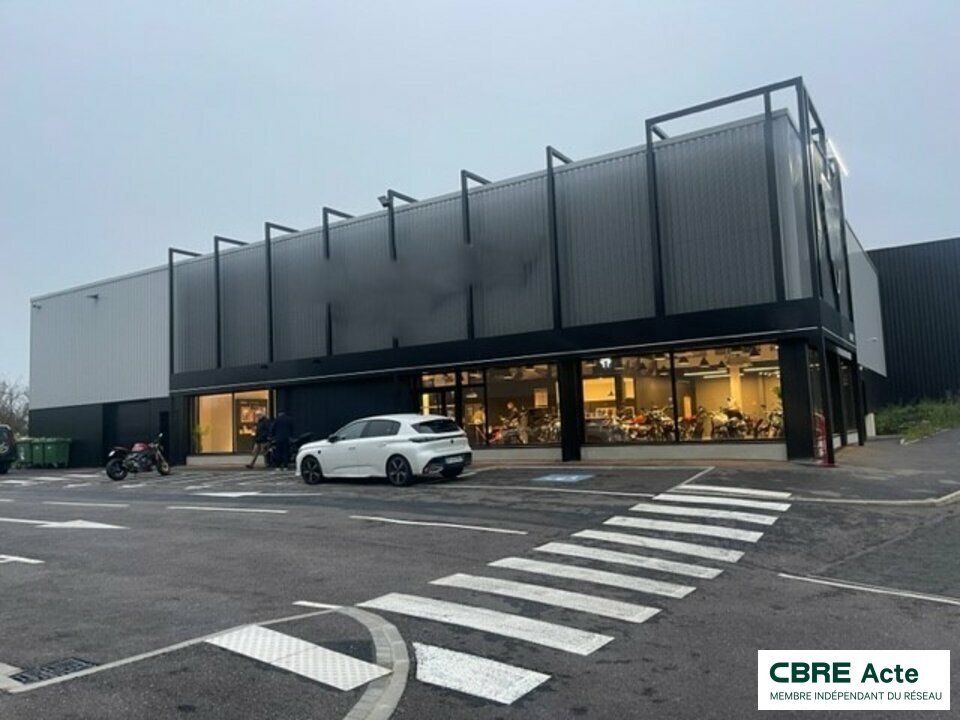 Vente local commercial 933 m² non divisibles