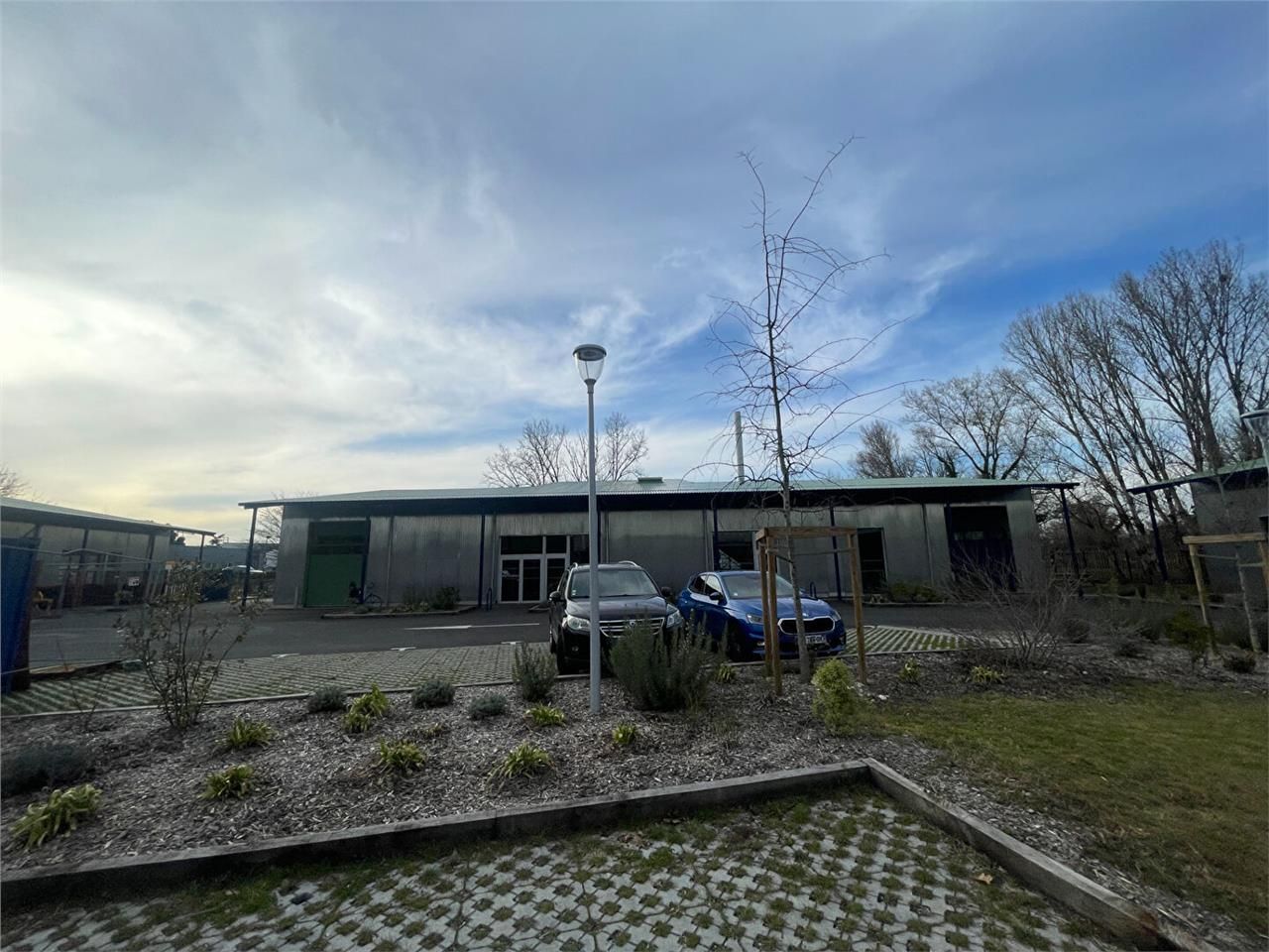 Location local 45.00 m² à LE BOUSCAT