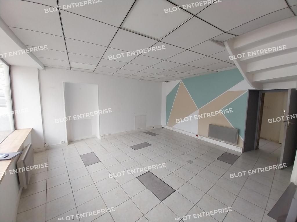 Vente local commercial 64 m² non divisibles