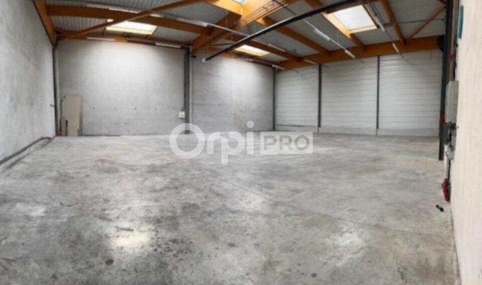 LOCAL D'ACTIVITE A LOUER - 415 m² - LA VERPILLERE