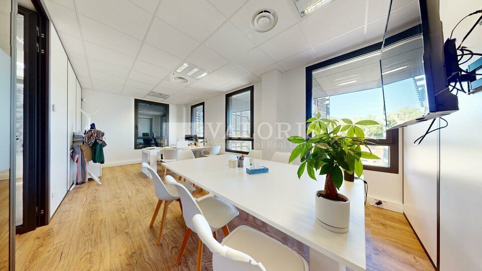 Vente bureaux 279.9 m² divisibles à partir de 114 m²
