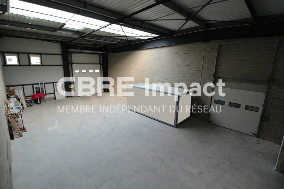 Vente local d''activites 465 m² non divisibles