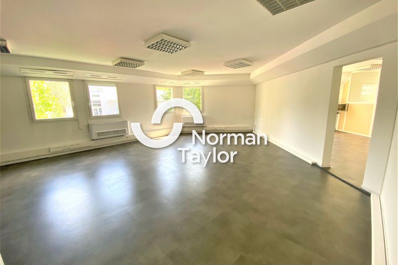 Location bureaux 366.8 m² divisibles à partir de 80 m²