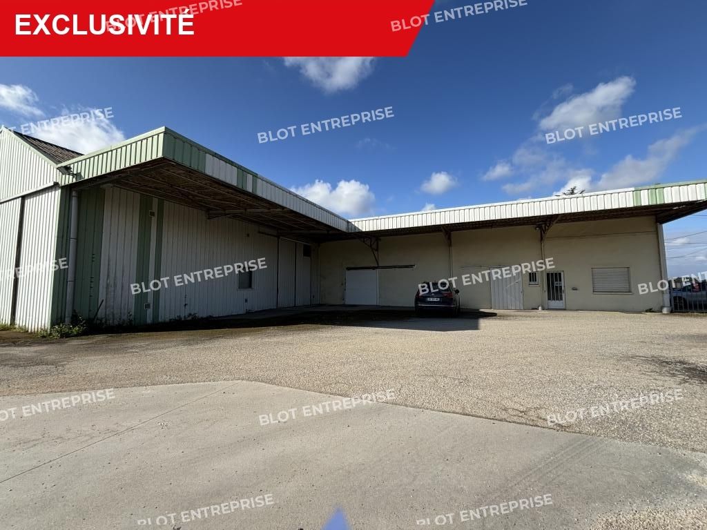 Vente entrepôts 1673 m² non divisibles