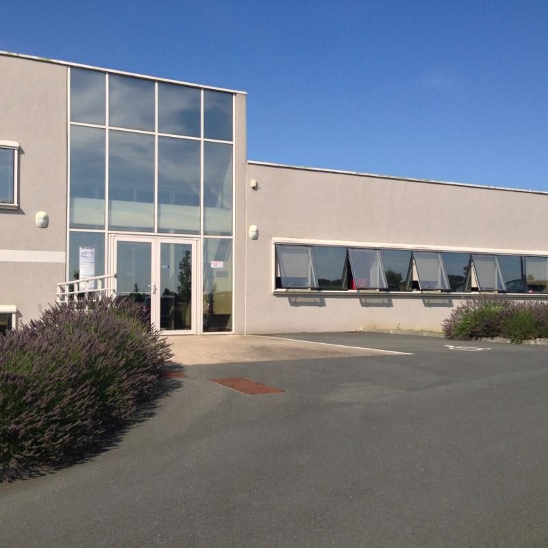 Location bureaux 70 m² divisibles à partir de 45 m²