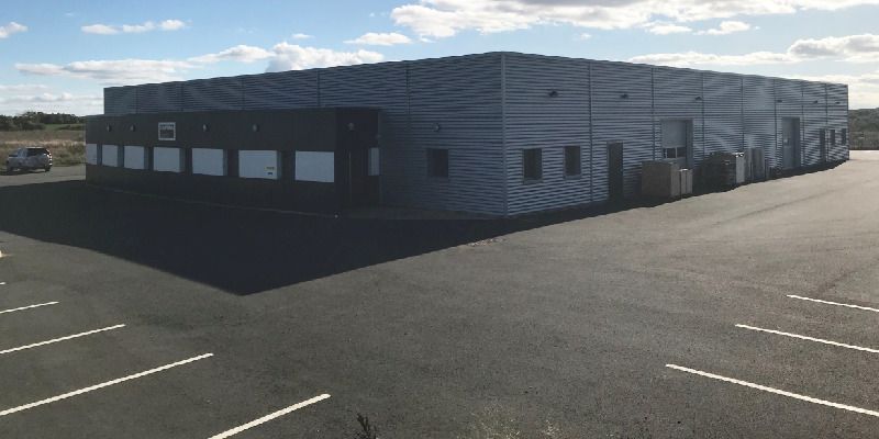 Location entrepôts 350 m² non divisibles