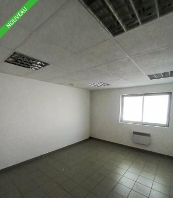 Location entrepôts 456 m² non divisibles