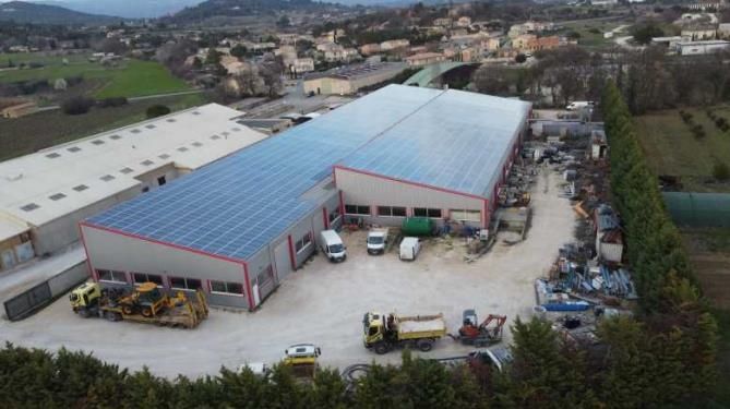 Location entrepôts 2276 m² non divisibles