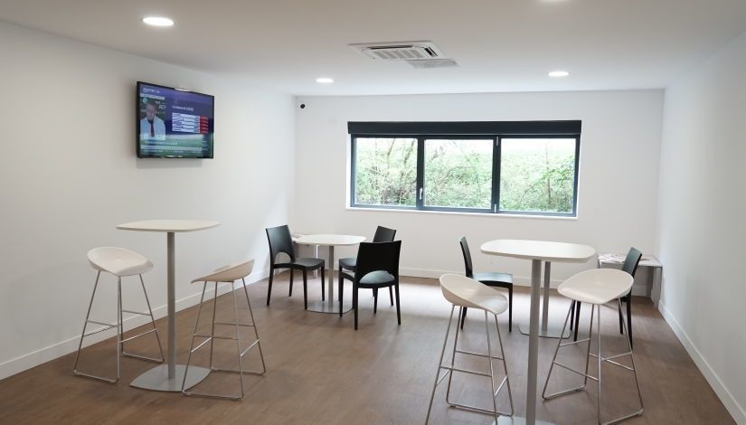 Location centre d'affaires 45 m² divisibles à partir de 22 m²