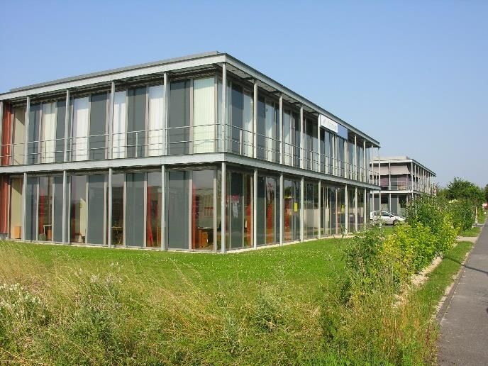 Location entrepôts 311 m² non divisibles