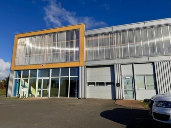 Vente entrepôts 500 m² non divisibles