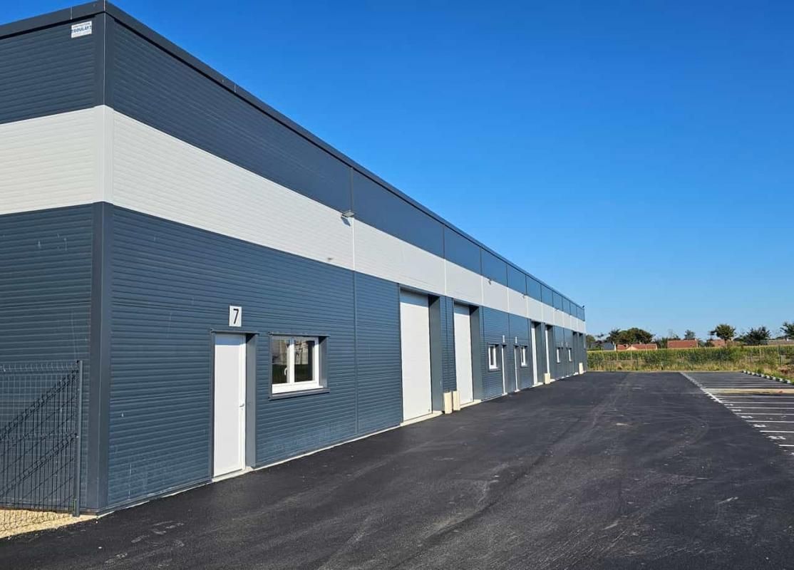 Location entrepôts 144 m² divisibles à partir de 99 m²