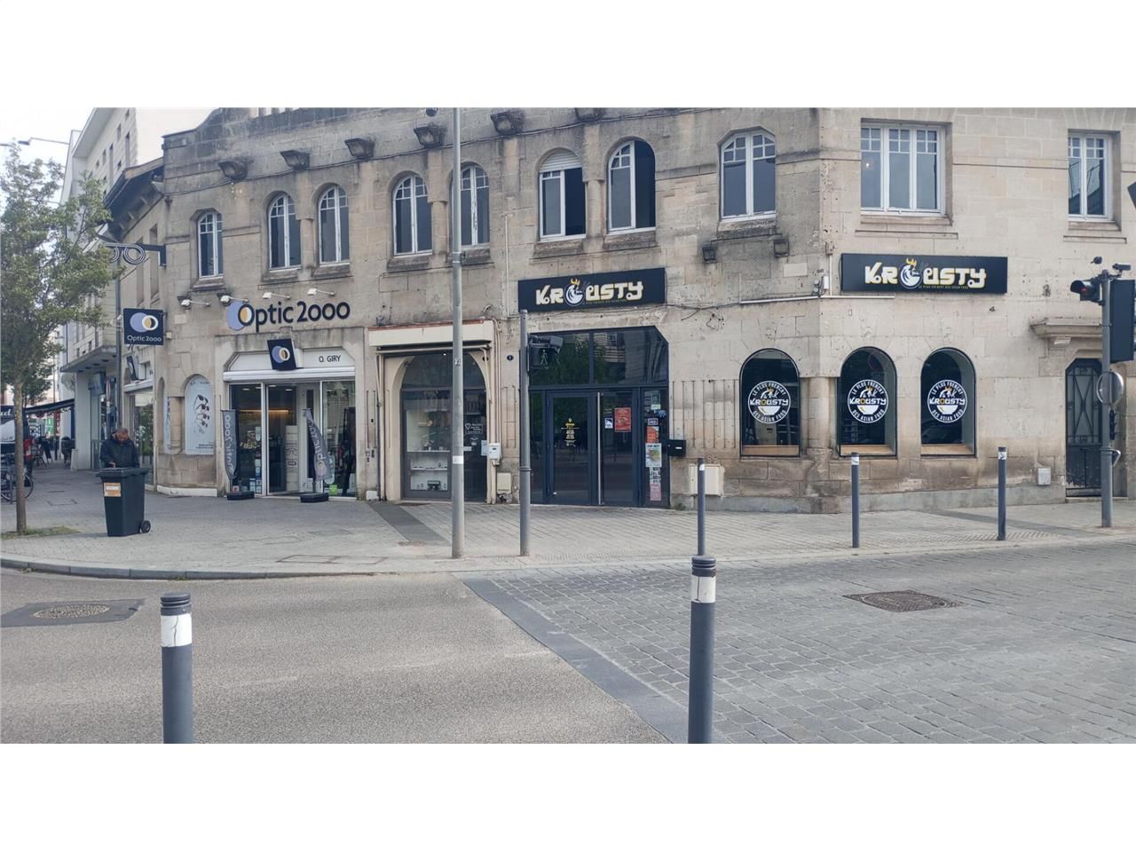 Location local commercial 30.00 m² à MERIGNAC