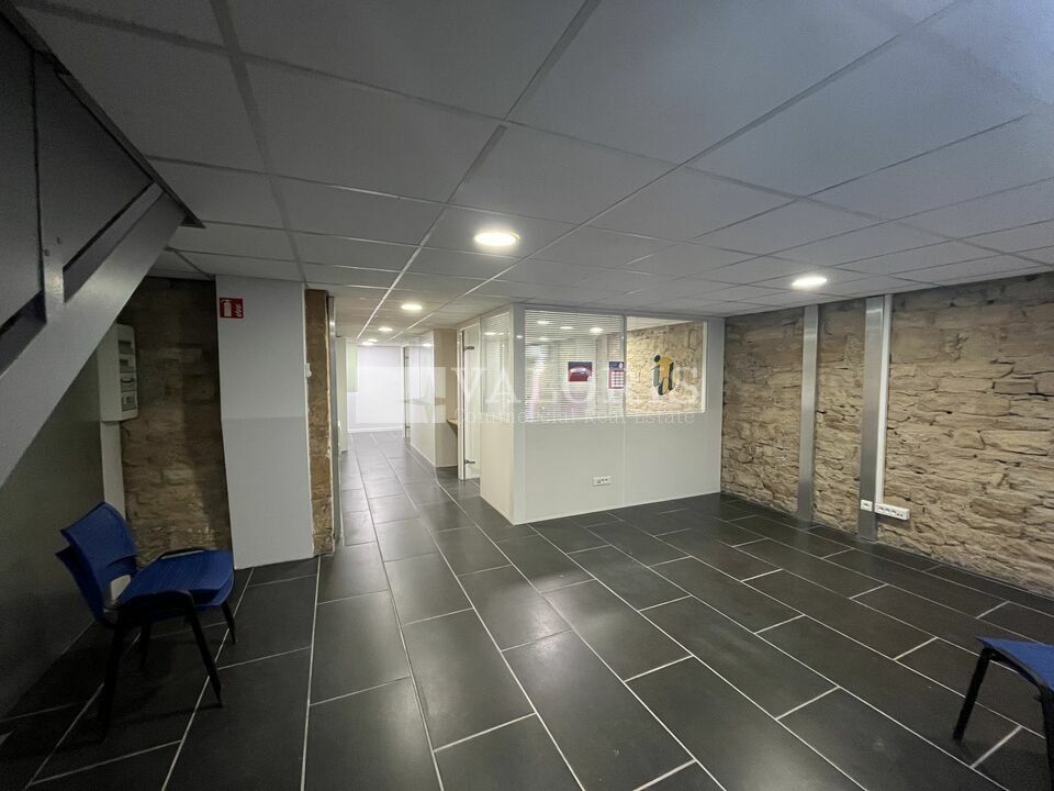 Vente local commercial 136.25 m² non divisibles