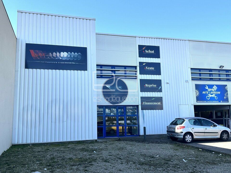 Location local d''activites 363 m² non divisibles