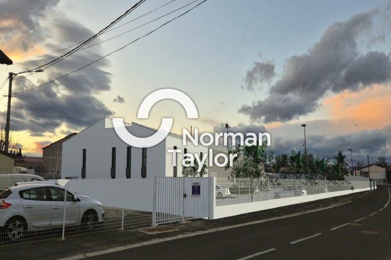 Vente local d''activites 1221 m² non divisibles