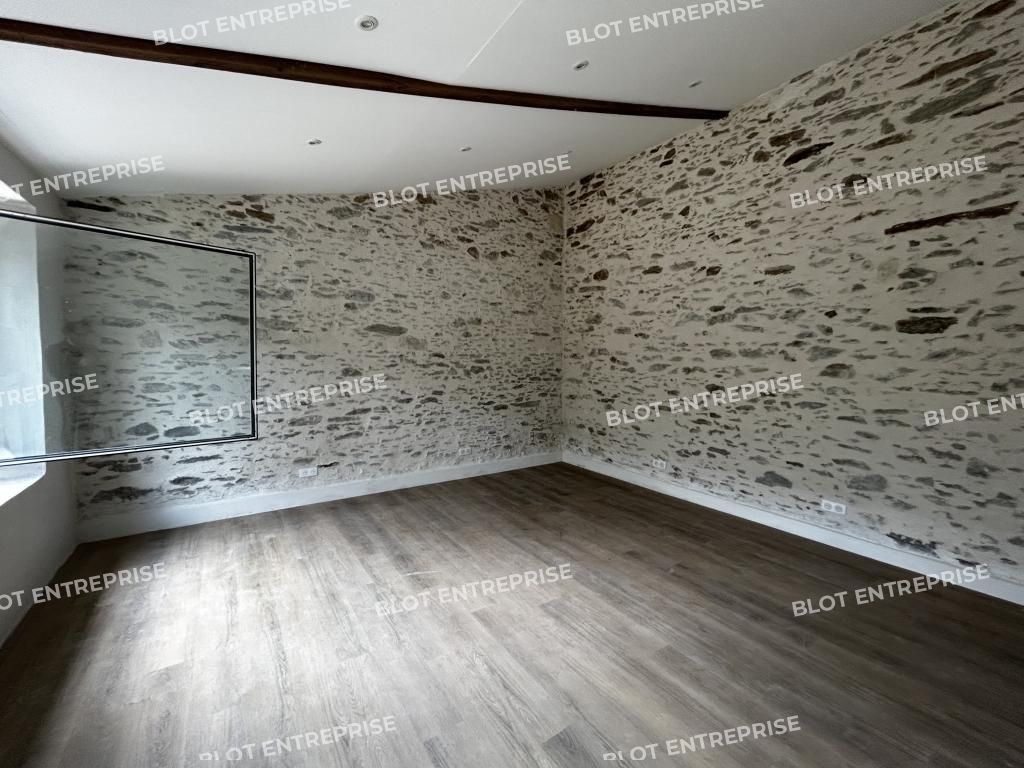 Location bureaux 82 m² non divisibles