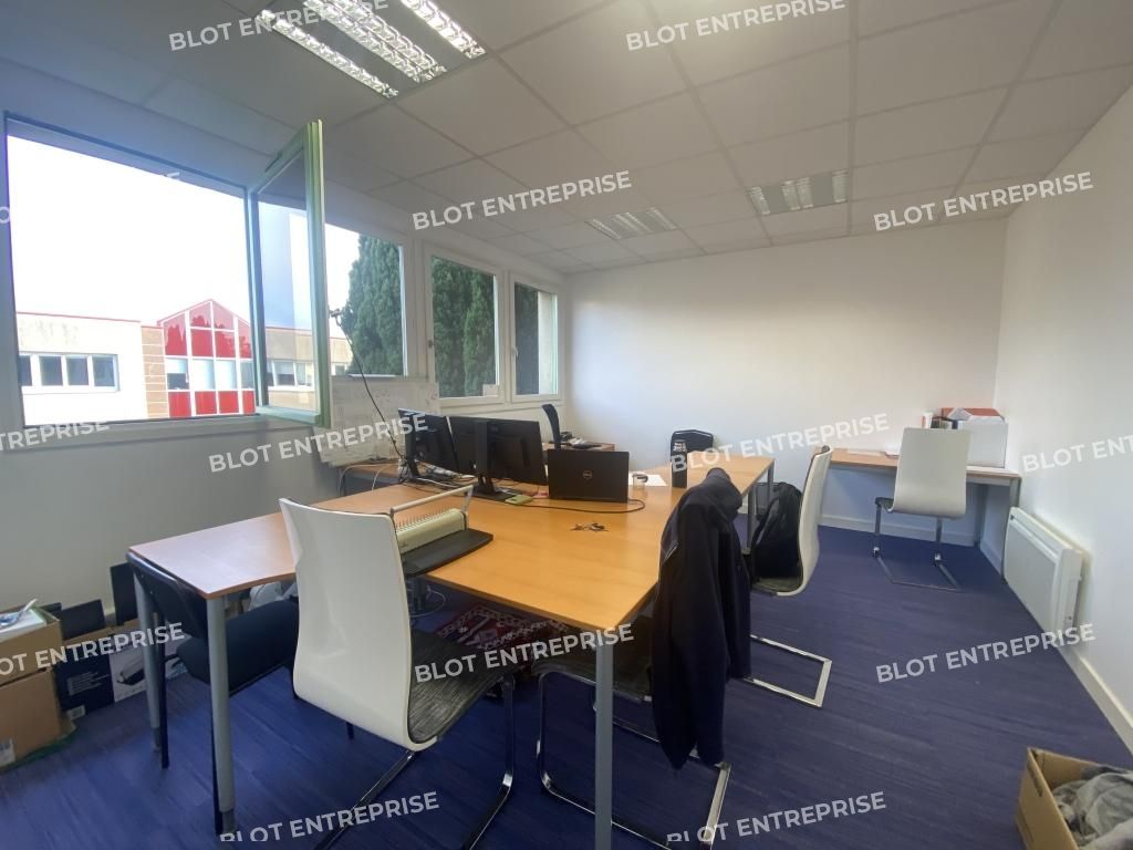 Location bureaux 57 m² non divisibles