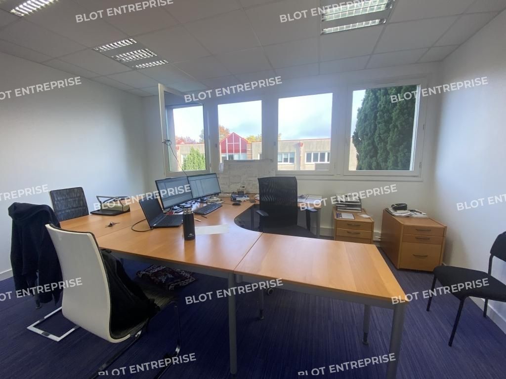 Location bureaux 132 m² non divisibles
