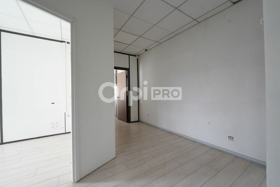 Location bureaux 127 m² non divisibles