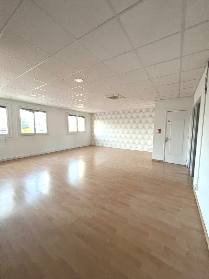 Location bureaux 110 m² non divisibles