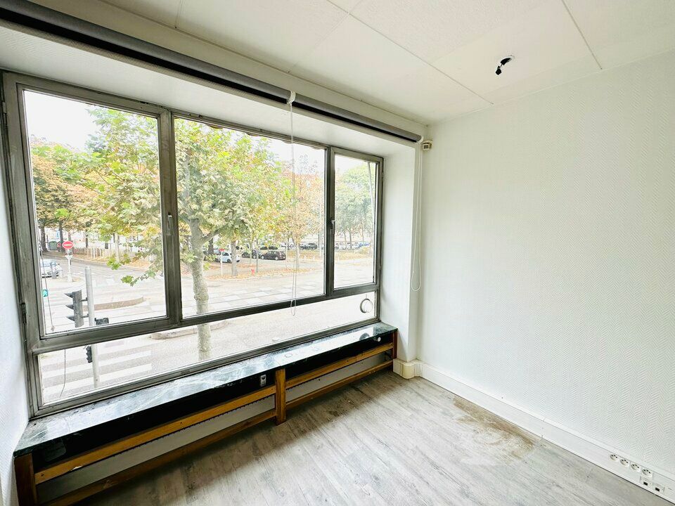 Locaux à vendre au centre ville de Strasbourg, proches orangerie et quartier Contades