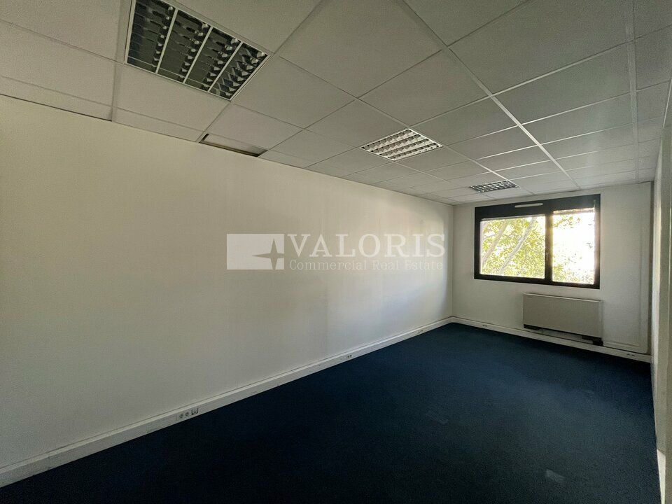 Location bureaux 90 m² non divisibles