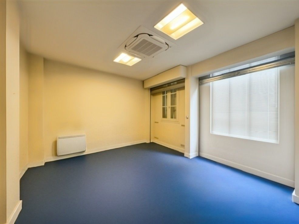 Location bureaux 74 m² non divisibles