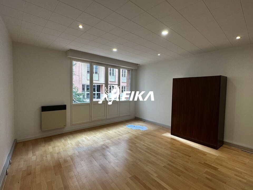 A LOUER BUREAUX 80 m² - (31000) TOULOUSE
