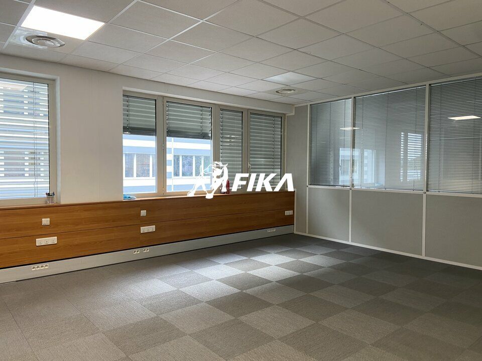 Location bureaux 431.7 m² divisibles à partir de 112 m²