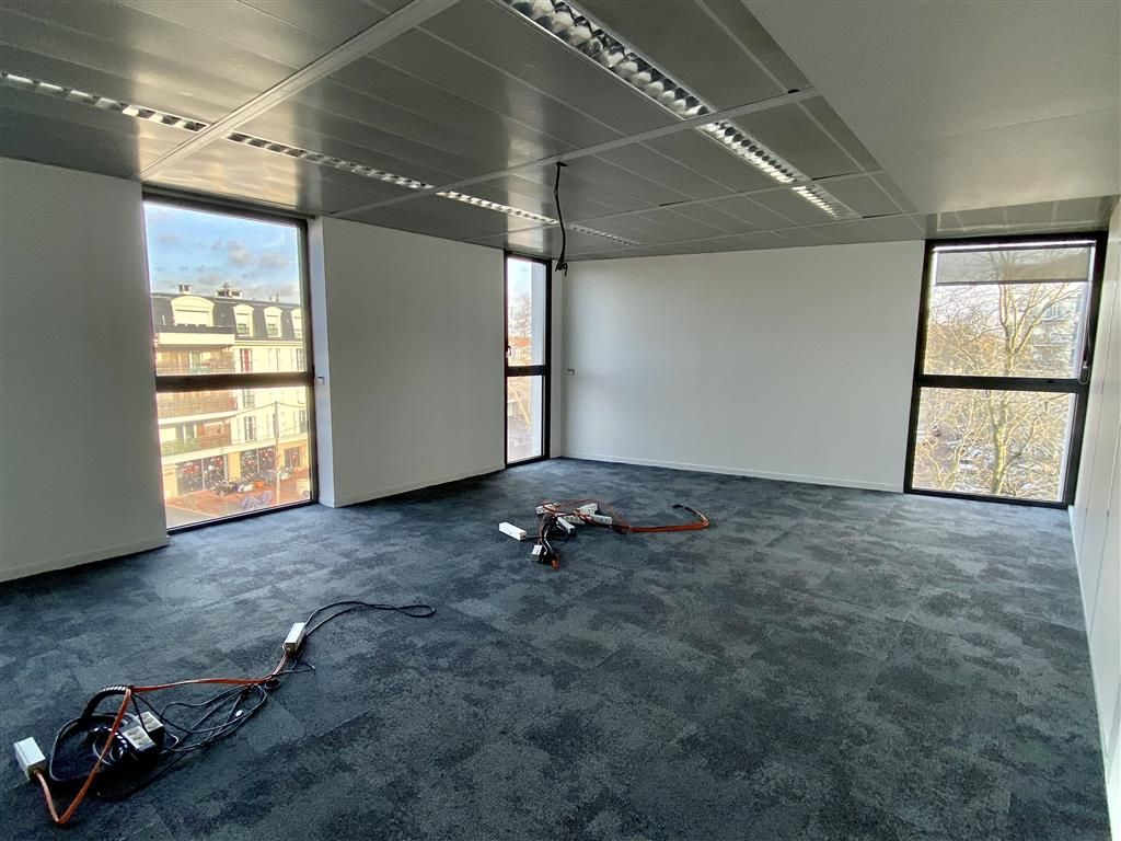 Location bureaux 644 m² divisibles à partir de 313 m²