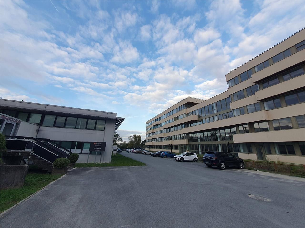 Location bureaux 150.00 m² à MERIGNAC