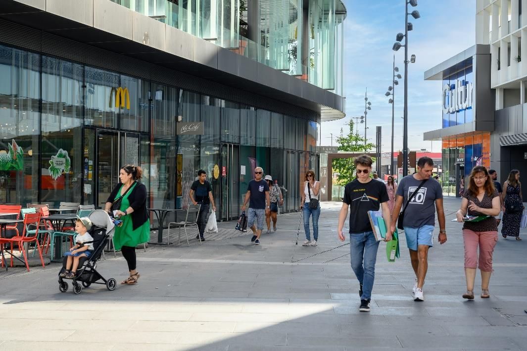 Location local commercial 258.00 m² à BORDEAUX