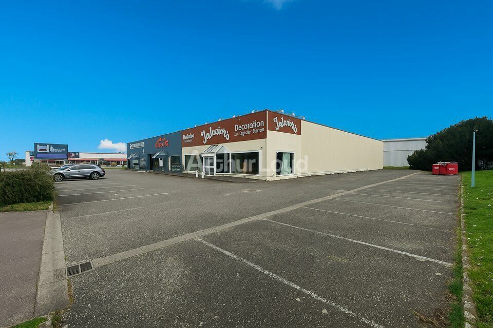 A LOUER - LOCAL COMMERCIAL - 460m²