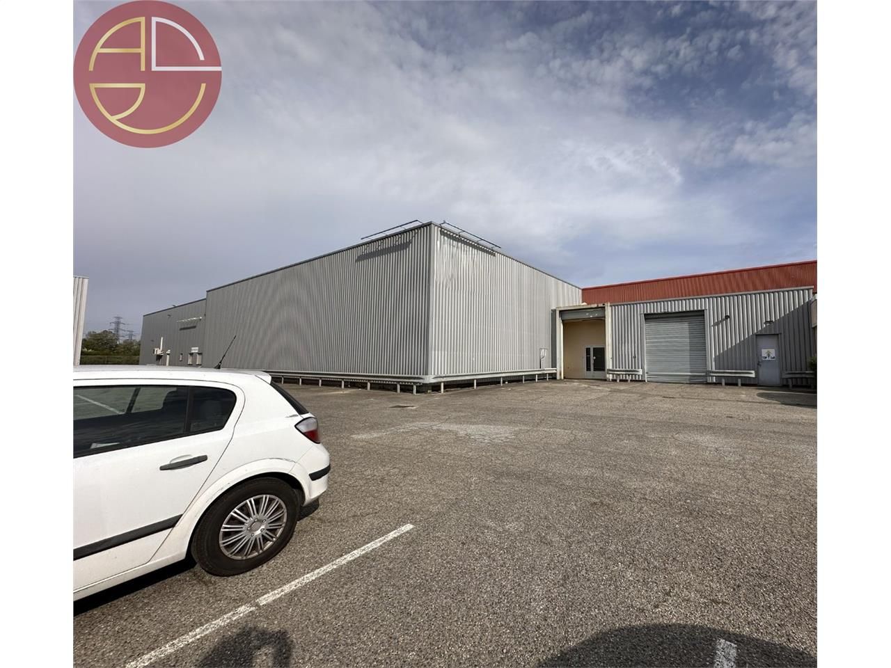 1150 m² pour ce local en location à Muret