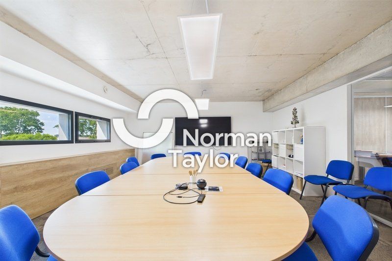 Vente bureaux 329 m² non divisibles