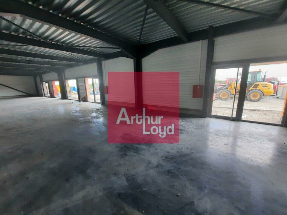 GERZAT A LOUER LOCAL ACTIVITE 269 M² - PROGRAMME NEUF