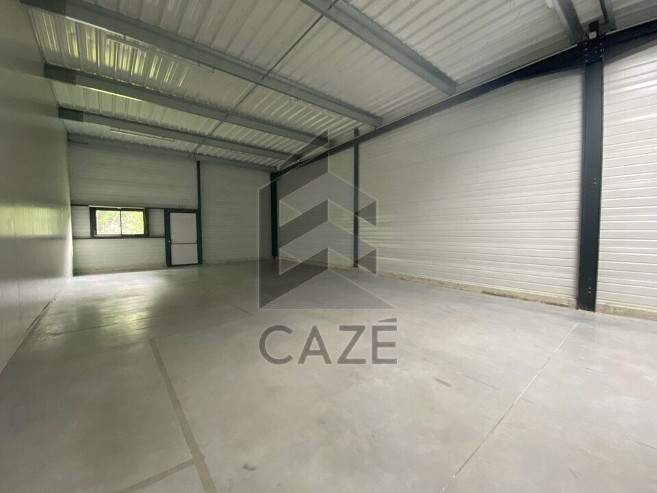 A louer cellule d'activités - Saint Aubin de Médoc 