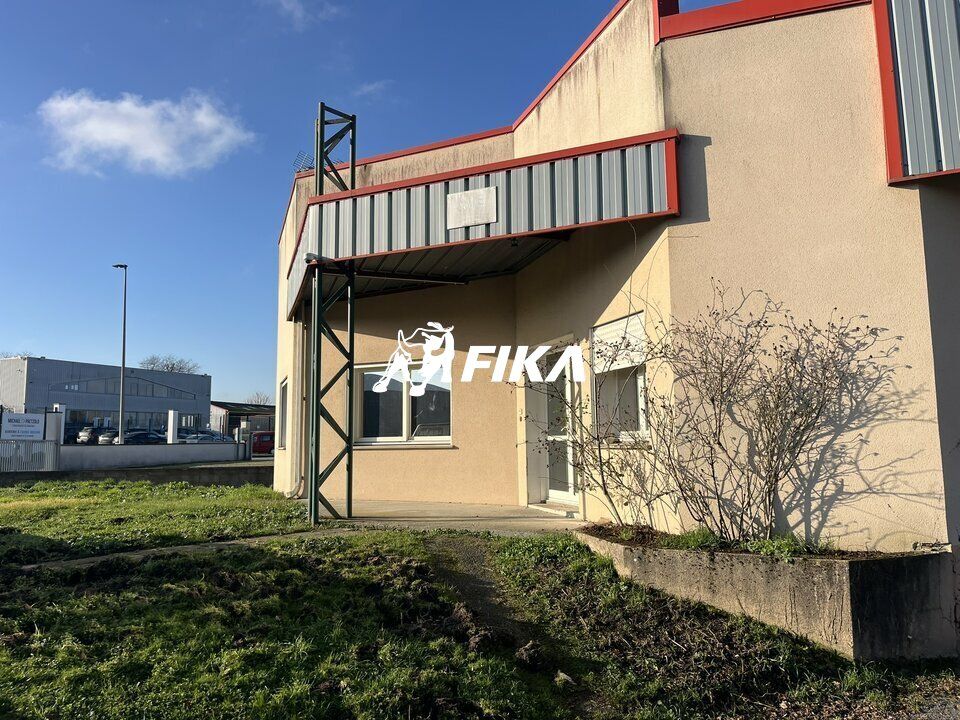 Vente local d''activites 485 m² non divisibles