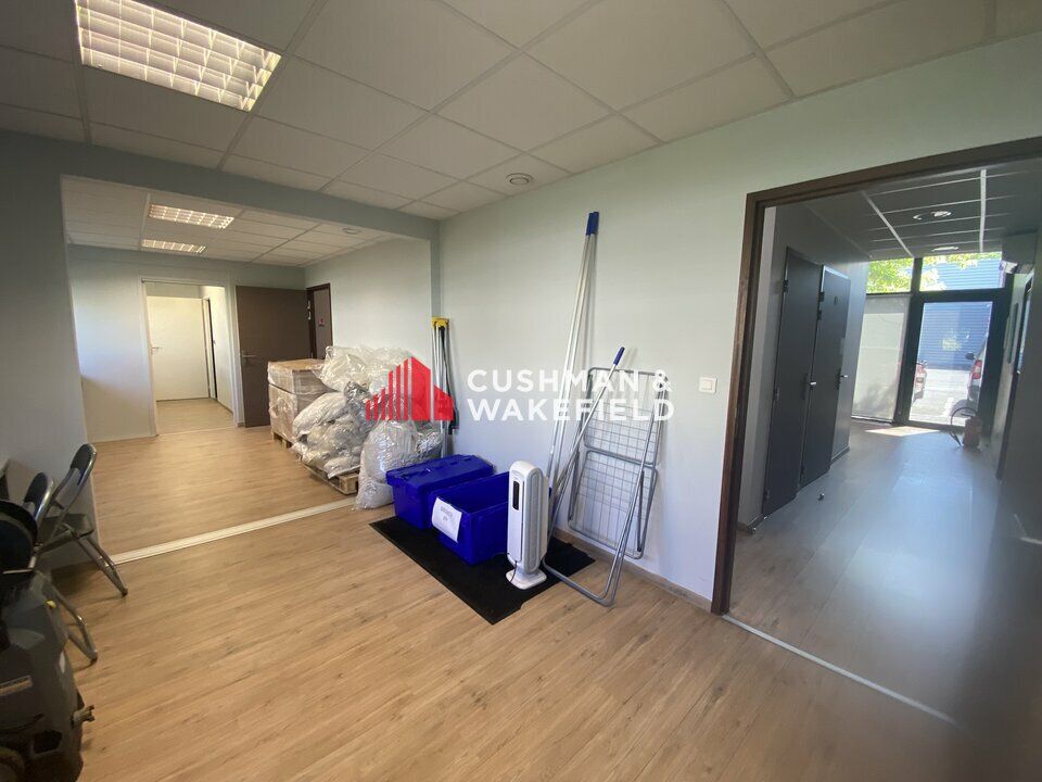 Location activité/entrepôt - 306 m²